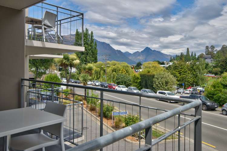 3/15 Gorge Road Queenstown_10