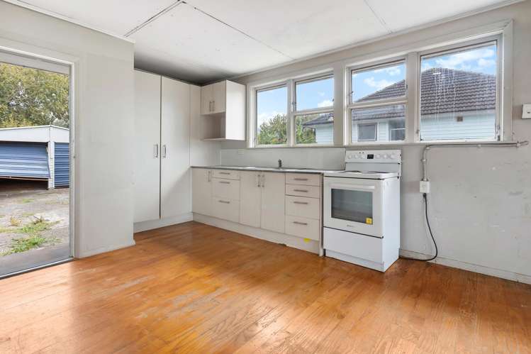 64 Hamill Road Otara_8