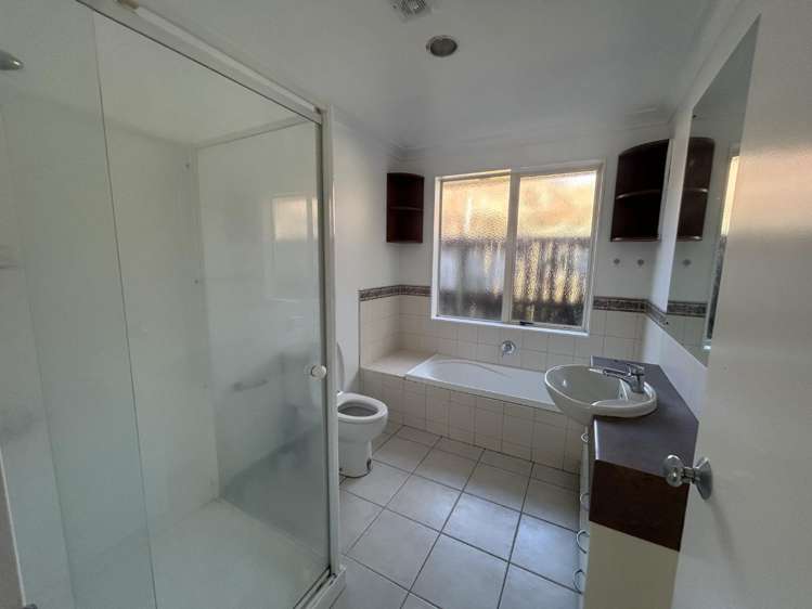 13 Redcastle Drive East Tamaki_8