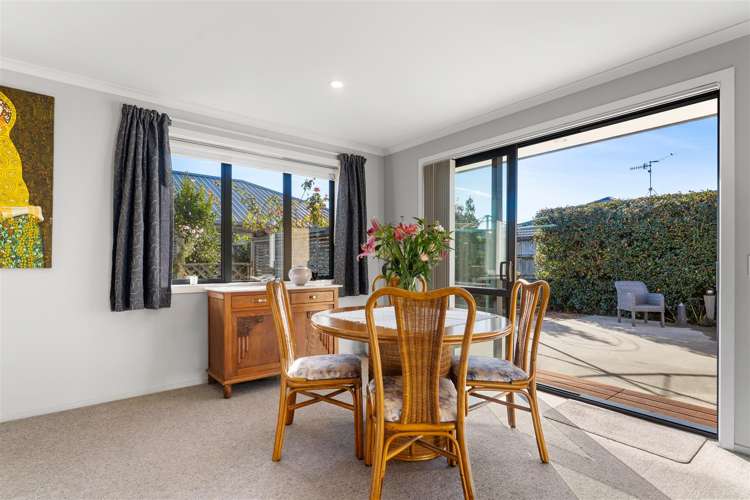 17 Hammill Grove Stoke_9