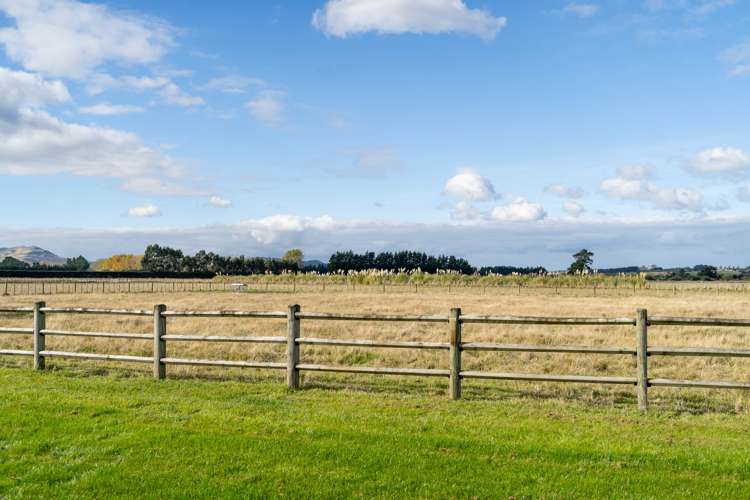 102 Paierau Road Opaki_22