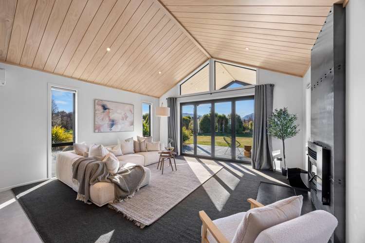 6 Hidden Hills Drive Wanaka_12