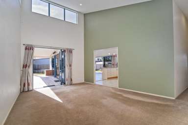 21 Charles Green Drive_3