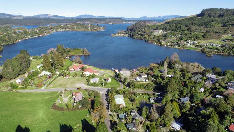 126 Okere Road Okere Falls_26