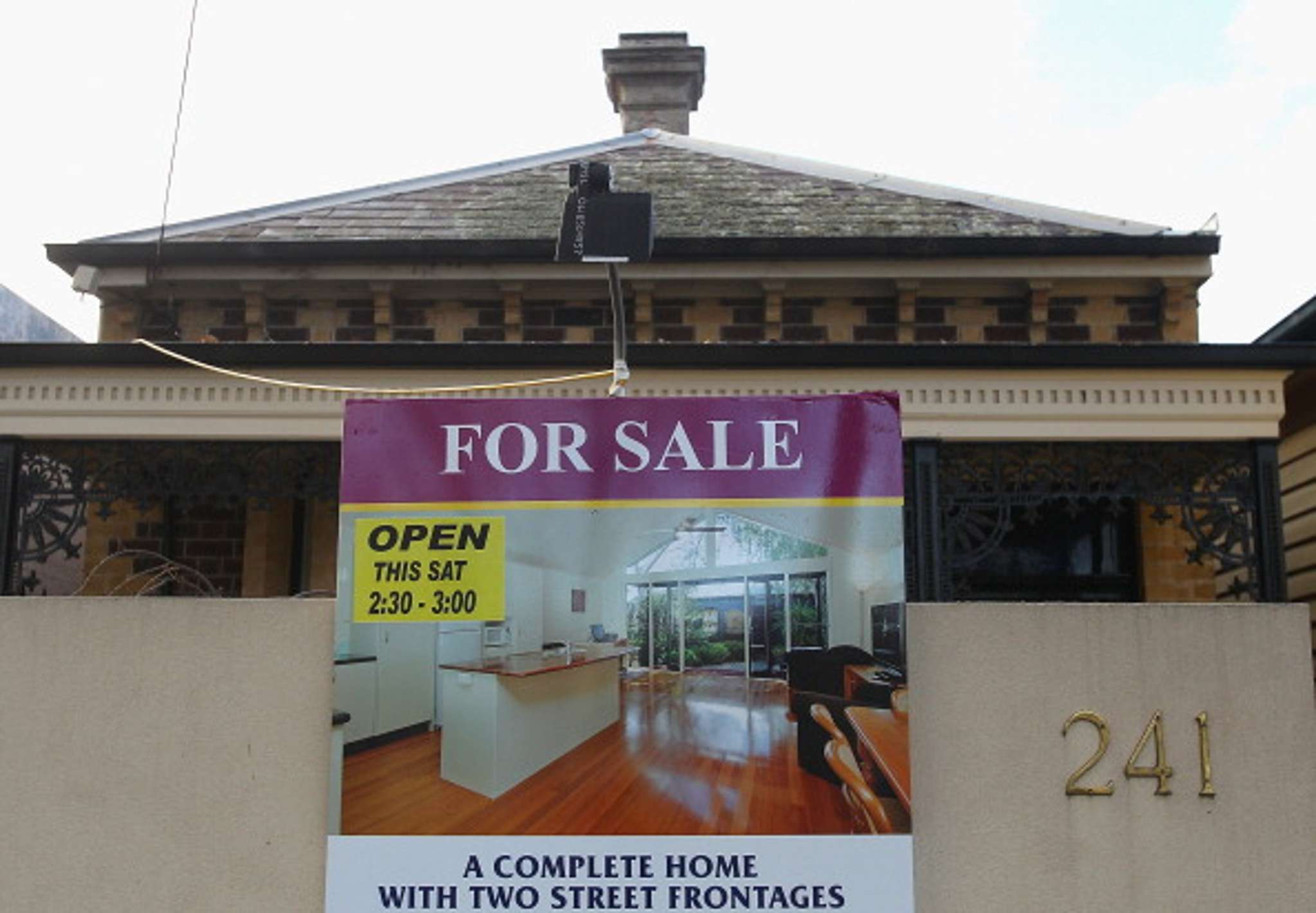 Aussie house price falls 'worst on record'