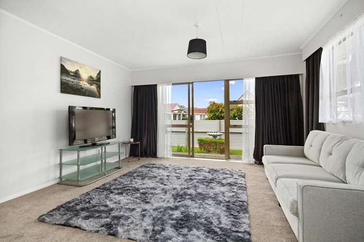 F1-2 Benzie Avenue_2