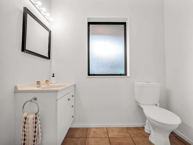 46 Carter Drive Pomare_18