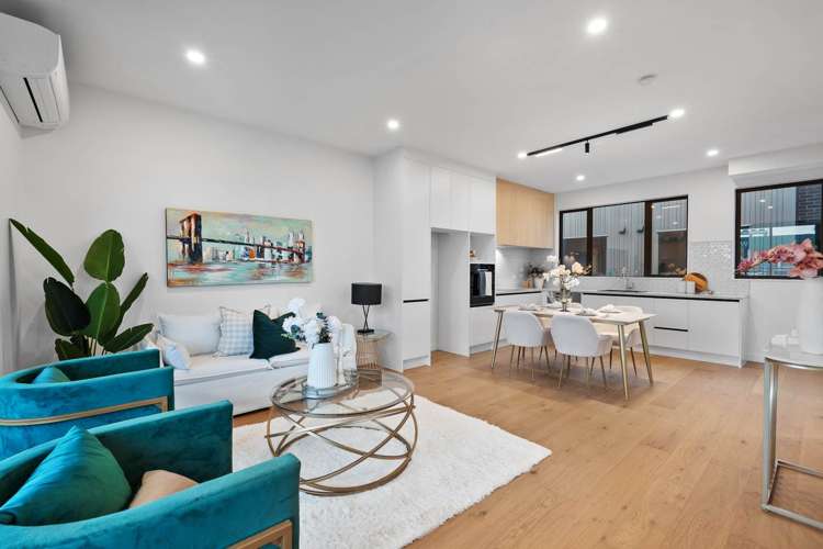 9A & 9B Huia Road_4