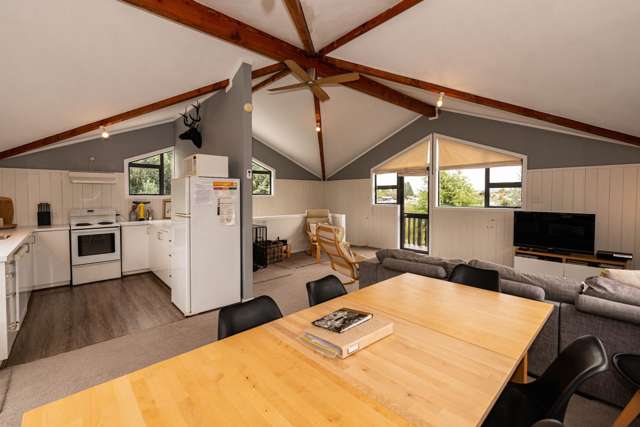 11/54 Foyle Street Ohakune_1