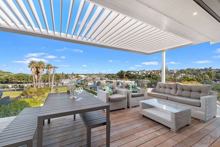 9 Commodore Parry Road Castor Bay_14