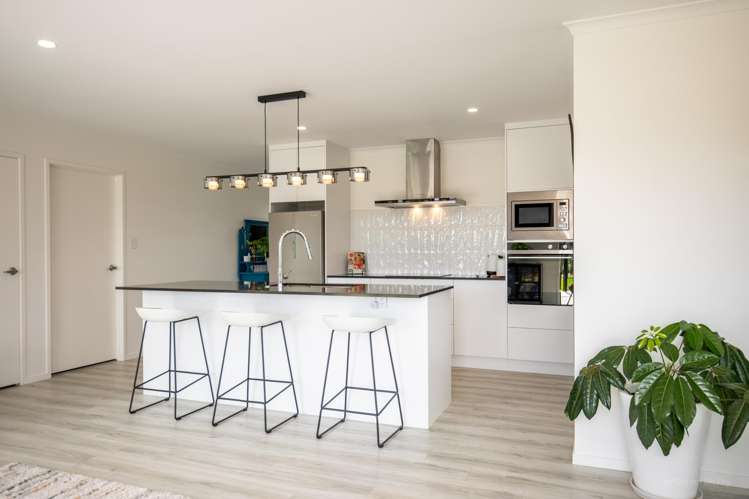 15 Ruruhi Street Raglan_10