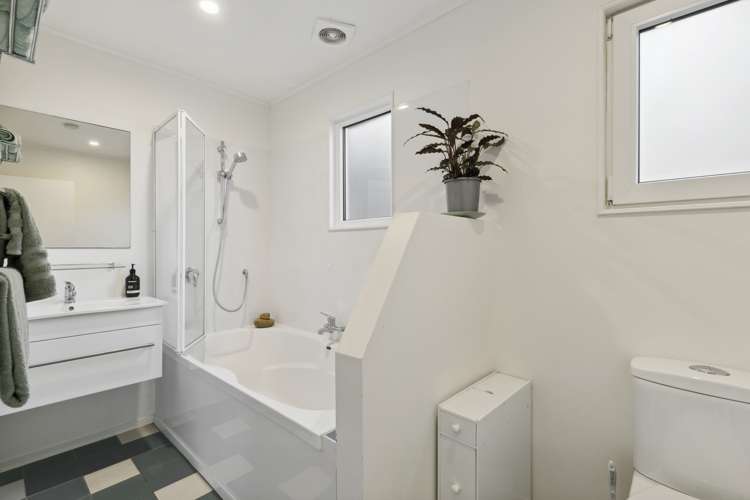 32 Frobisher Street Island Bay_9