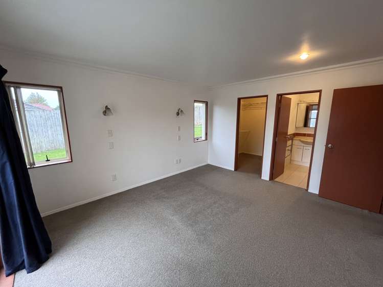 3 Lake Panorama Drive Henderson_16