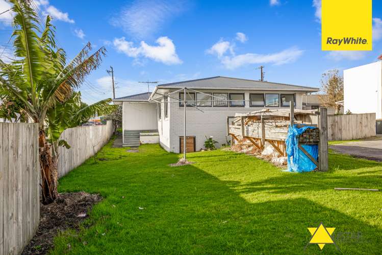 2 Westward Ho Glen Eden_12