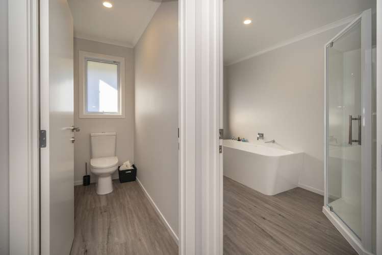 6 Carmello Grove Richmond_20