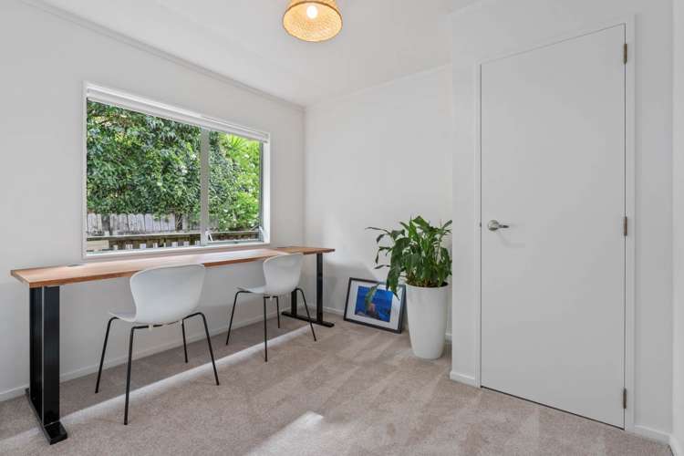 2/15 Contessa Drive Glenfield_7