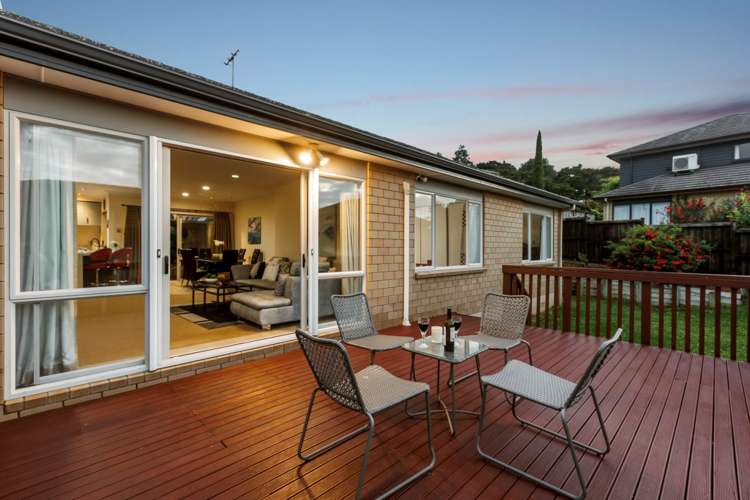 7 Woolaston Place Flat Bush_18