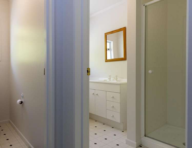 8 Haines Grove Taupo_17