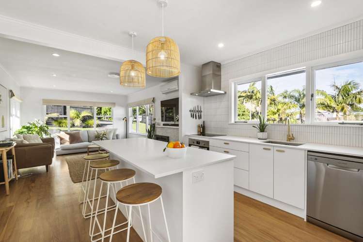 1/13 Howard Road Northcote_1