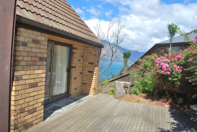 28 Mckerrow Place Fernhill/Sunshine Bay_2