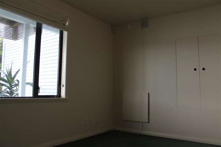 58 Shelly Bay Road Maupuia_8