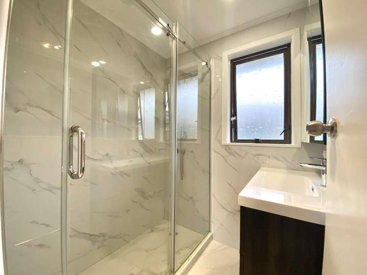 8 Whittle Place 1733_11