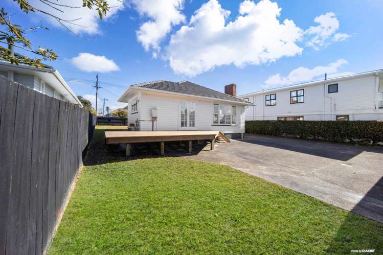 787 Te Atatu Road Te Atatu Peninsula_9