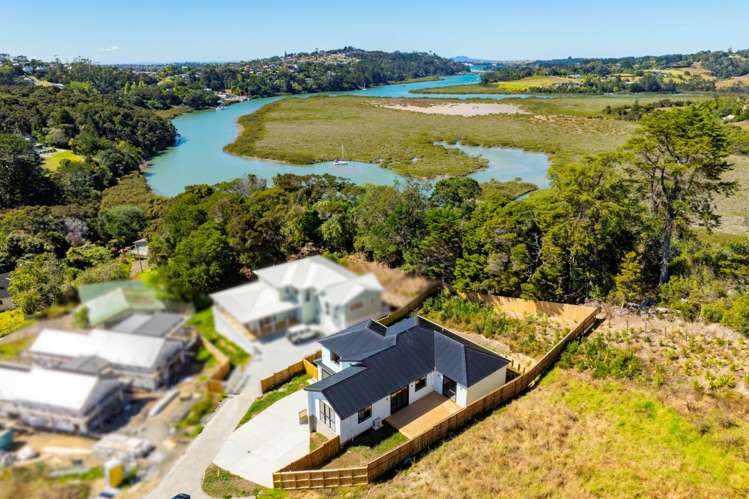 36 Awanui Road Red Beach_25