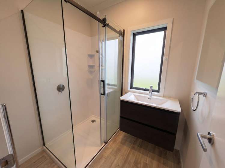 61 Hoggs Road 2896_7