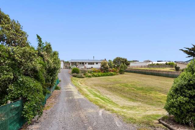 9 Via Aroha Waitarere Beach_4