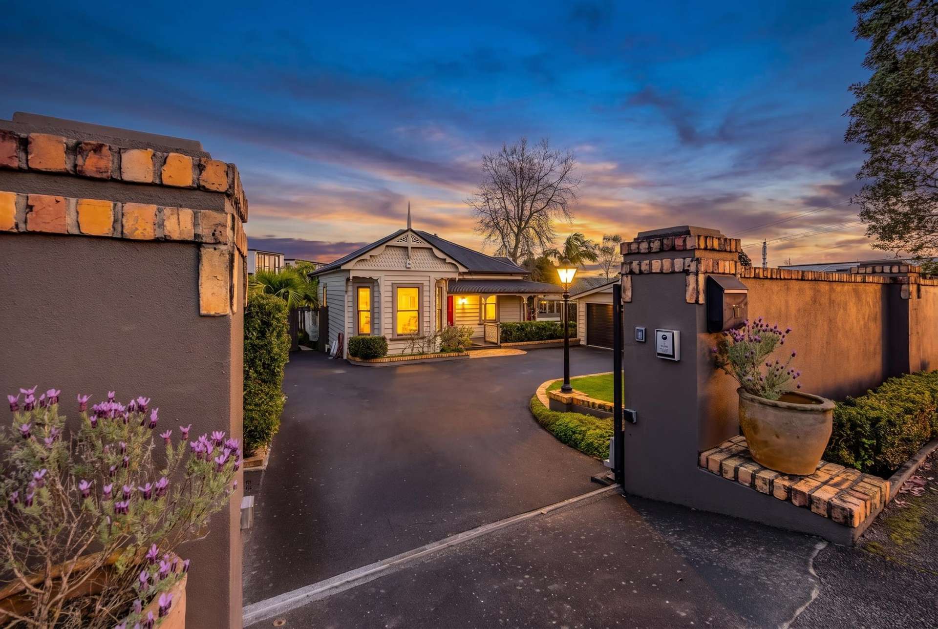 17 Blockhouse Bay Road Avondale_0