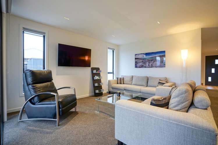 151 high Street Leeston_8