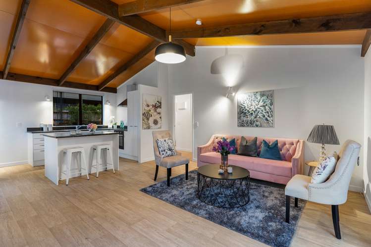 2/121 Matipo Road Te Atatu Peninsula_4