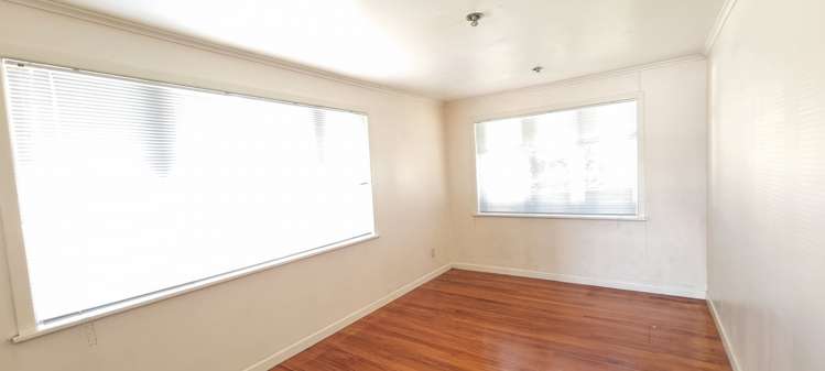 36 Sheridan Drive New Lynn_9