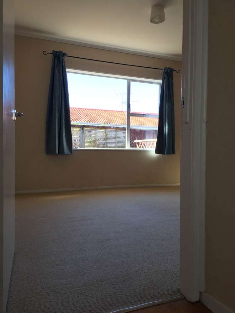 2/83 Moana Avenue One Tree Hill_7