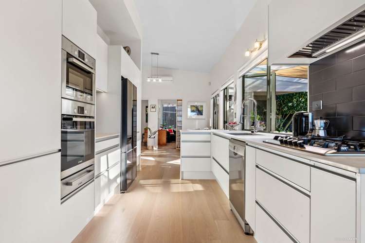 1/171 Riddell Road Glendowie_3