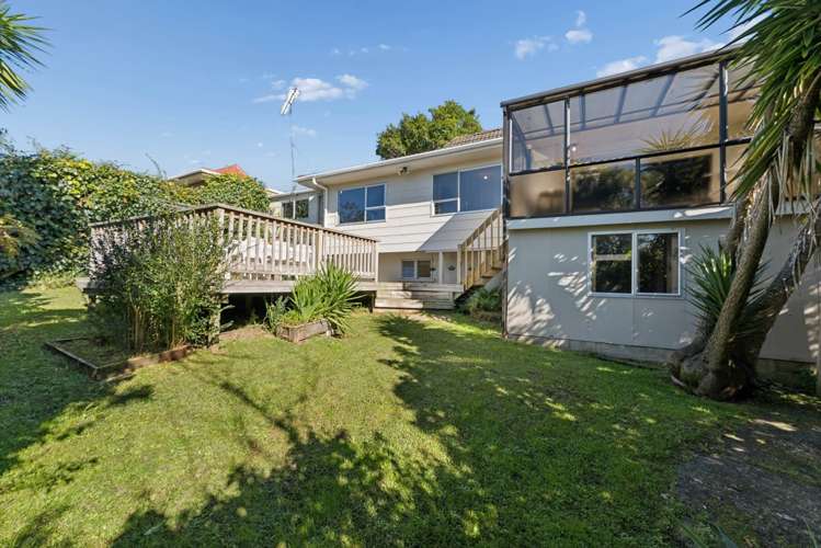 1/6 Sandiacre Way Browns Bay_19