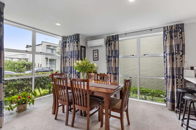 15 Zabeel Crescent Takanini_10