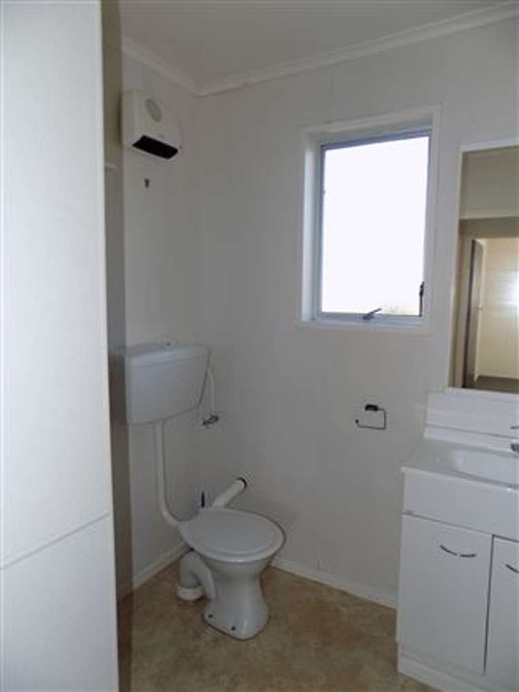 5unit Featon Road Waihi_11