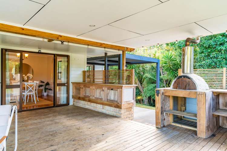 2 Memorial Drive Parahaki_31