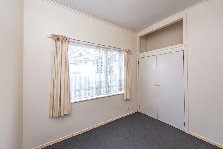 44 Halswell Street Wanganui Central_13