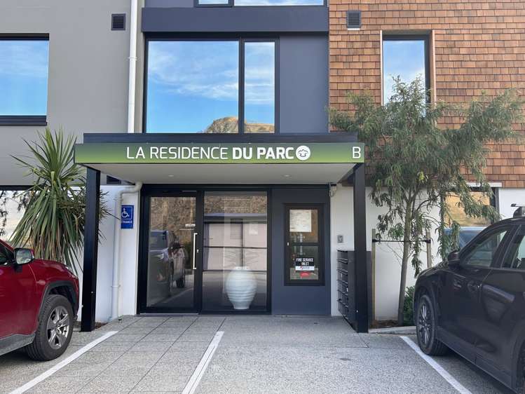 2/2 Powder Terrace Arthurs Point_11