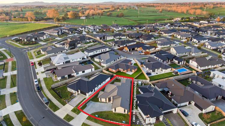 13 Waireka Road Rototuna North_24