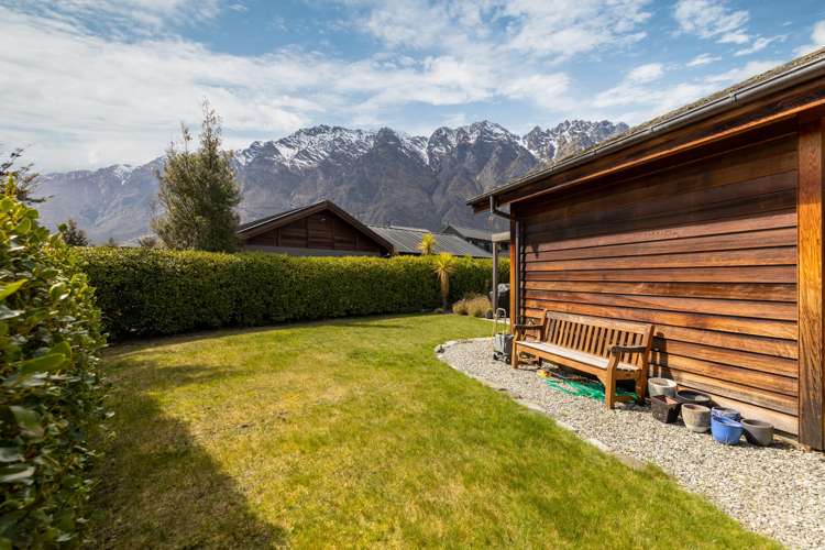 18 Rannoch Drive Jacks Point_25