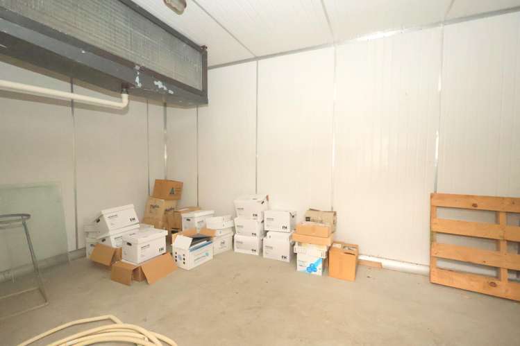 4 Foreshore Road Bluff_37