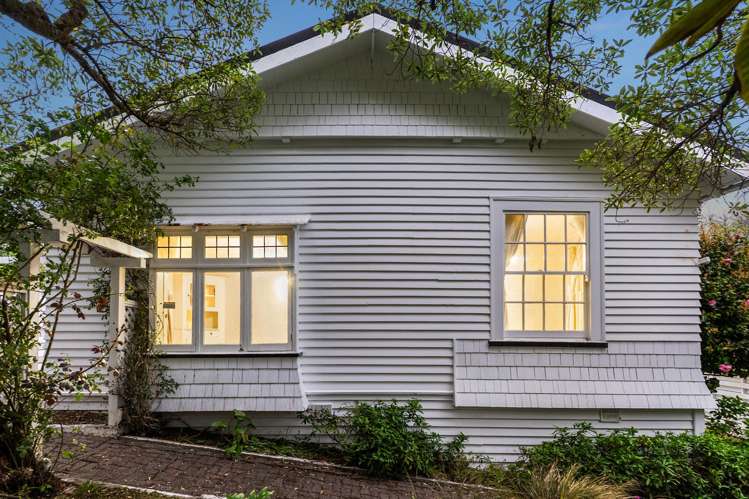 16 Newcombe Crescent Karori_15