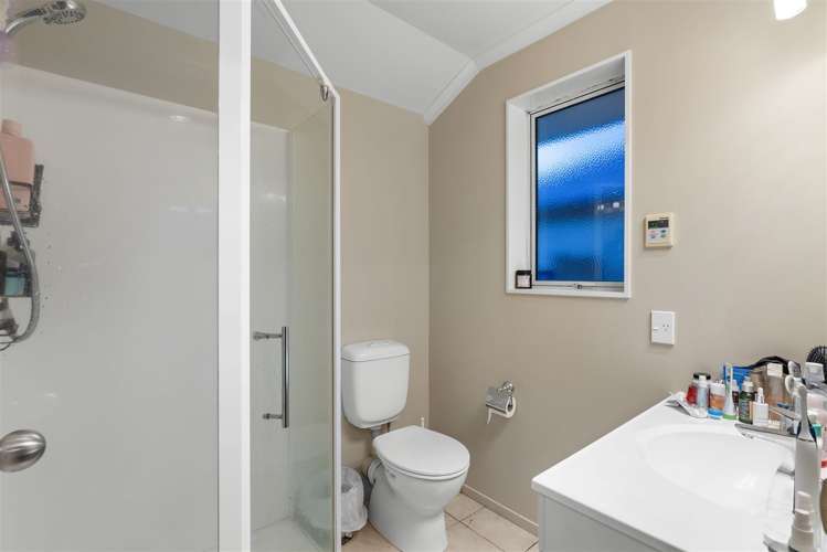 12a Hurricane Way Wigram_8