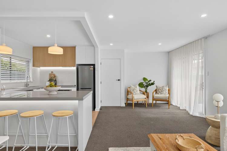 75 Englefield Road 2392_3