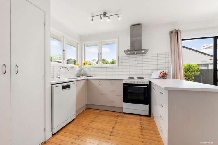 12 Duncan Avenue Te Atatu South_6