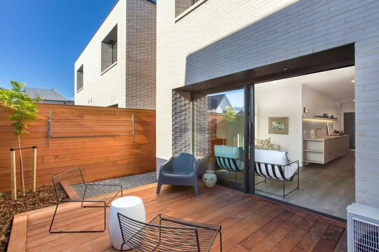 5/44 Winchester Street Merivale_17